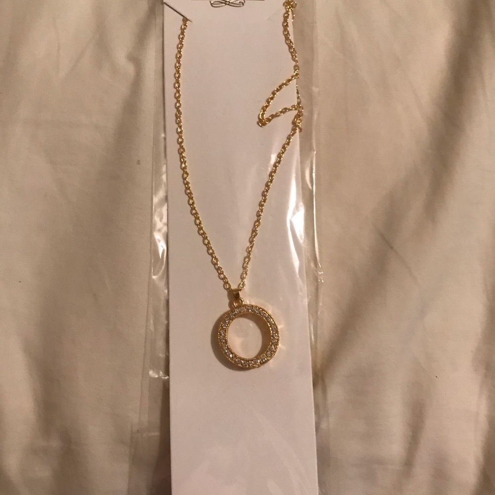 Good circle necklace